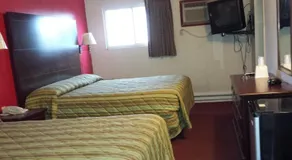 Hallmark Motel - Image 3