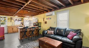 The Pink House - Image 5