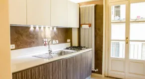 LuxRent Apartment Castello - Image 4