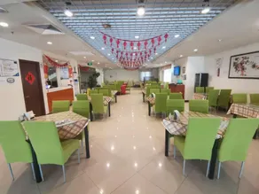 Home Inn Beijing Xuanwumen - Image 4