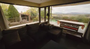CASA LAS 7 CEPAS moderna y acogedora en plena naturaleza - Image 4