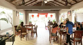 Neakru Guesthouse and Restaurant - Image 4
