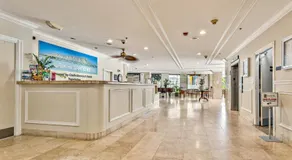 Picturesque Hotel Room with Private Balcony in Waikiki! - Image 4