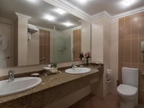 Parksa Hotel - Image 5