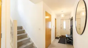 Very Comfortable Rooms and Welcoming live in Hosts - Image 5