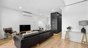 Woolgoolga Executive Apartment - Image 3
