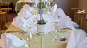 Hotel & Restaurant Waldcafe Hettstedt - Image 5