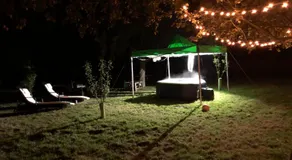 The Wing at Brook Hall nr York & Leeds - FREE hot tub - Image 5