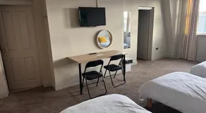 izzy hotel ltd - Image 3