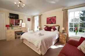 The Coachman Inn - Image 2