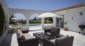 Fantastic renovated villa annex - Image 2