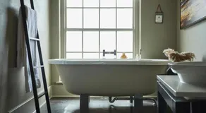 The Grosvenor Arms - Image 2