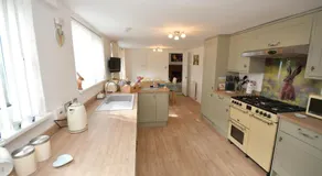 Hare Lodge - Image 3