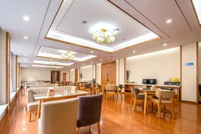 Xiongan Henseng Hotel (Xiong'an New District Baiyangdian High-speed Railway Station) - Image 2