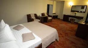 Hotel Select Slobozia - Image 2