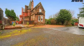 Historic 3 Bed Private Parking Nr Railway Station - Image 5