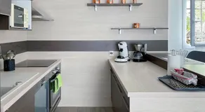 Appartement situé dans une propriété privée avec terrasse équipée avec plancha proche du lac de saint Cassien - Image 2