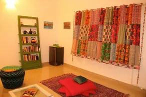 Green The Map - 3BHK Luxury Stay with a Pool - Image 3