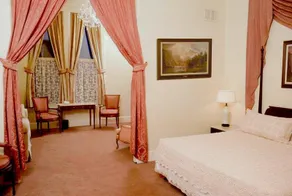 Geiser Grand Hotel - Image 1