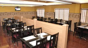 Hotel Royal Chambers - Image 2