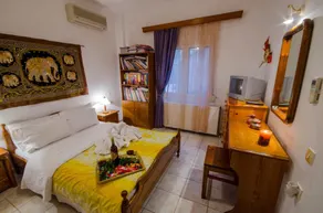Tzaneria Apartments - Image 2
