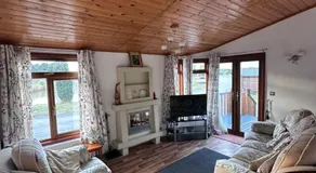 2 bedroom lodges lake view and terrace - Image 2