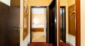 Hotel Alter Kranen - Image 3