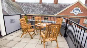 Church Inn - Image 3