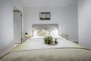 Swanston St. Hotel Apartment - Image 5