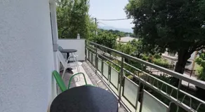 Apartment Rose - Image 2