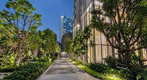 Luxury Riverside Condo with riverside pool - Image 3