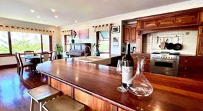 Rosebay water front 4 bd home - Image 3