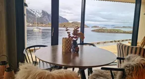Seafront apartment Henningsvær - Image 3