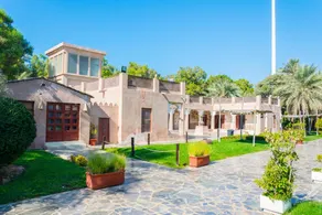 International Abu-Dhabi Hostel Villa - Image 4