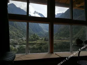 Yubeng impression boutique inn - Image 4