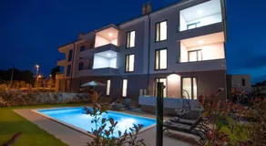 Luxury apartment Vela with swimming pool - Image 4