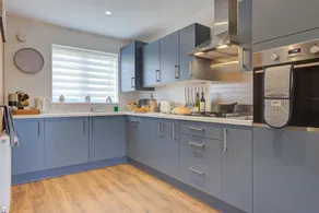Marriott House sleeps 5 in Bourne with parking - Image 3