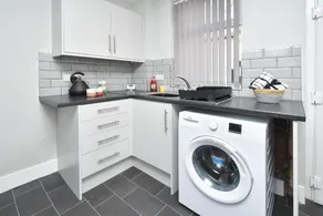 Townhouse @ Lawton Street Crewe - Image 4