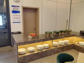 Guanlan Yue Hot Spring Holiday Hotel - Image 4