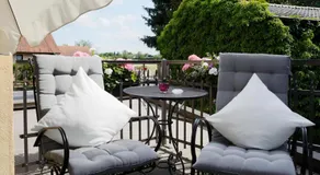 DAS KLEINE HOTEL IPHOFEN, klimatisierte Zimmer- 55" TV, TV mirroring, kleines Secret mit Garten & Terrassen, nahe aller VDP Weingüter, Hunde willkommen, fine dining, nahe KNAUF GIPS KG und KNAUF IT ConneKT - Image 3