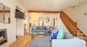 The Burrows - 3 Bedroom Holiday Home - Tenby - Image 2