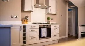 3 BR House BHX HS2 Contractor Solihull FREE Parking - Image 5