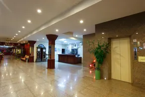 Chumphon Palace Hotel - Image 4