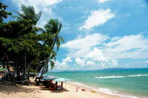Sea Breeze Jomtien Resort - Image 5