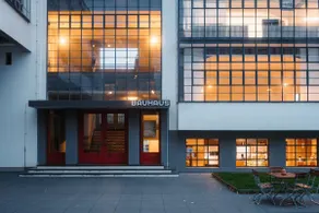 Studio Bauhaus am Hauptbahnhof - Image 4