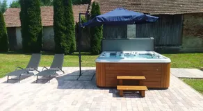 Almafás Jakuzzis Apartmanház Őrség - Image 4