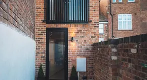 Contemporary Townhouse - Free Parking - Central Shrewsbury - Image 5