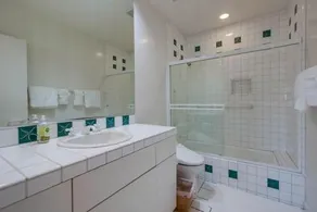 40fit Ocean Front, Direct Beach Access, AC - Image 4