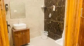 Hotel Blue Moon - Image 4