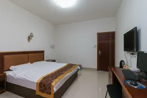 Friendship Hotel - Image 5
